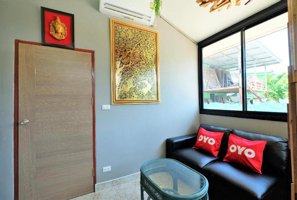 Oyo 503 Phuket Numnoi Hotel Bang Tao Beach  Exterior photo