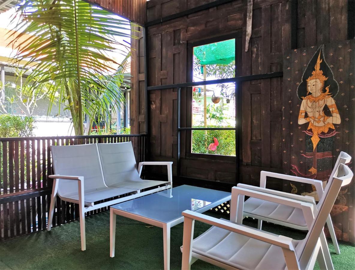 Oyo 503 Phuket Numnoi Hotel Bang Tao Beach  Exterior photo